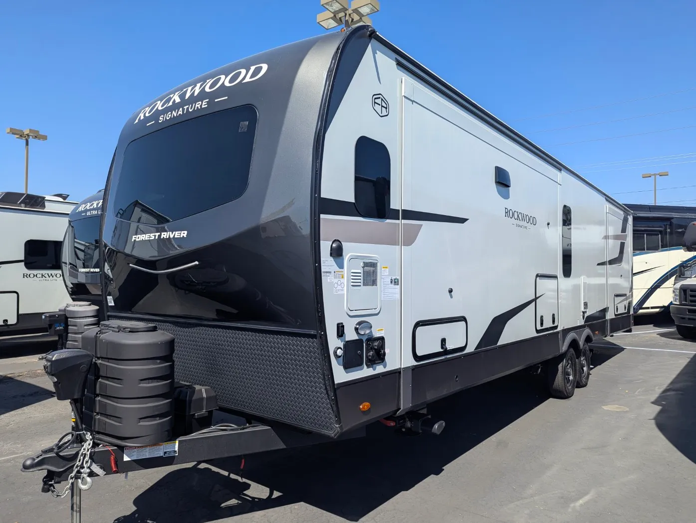 2026 Forest River Rockwood Signature 8339FK - Photo 4