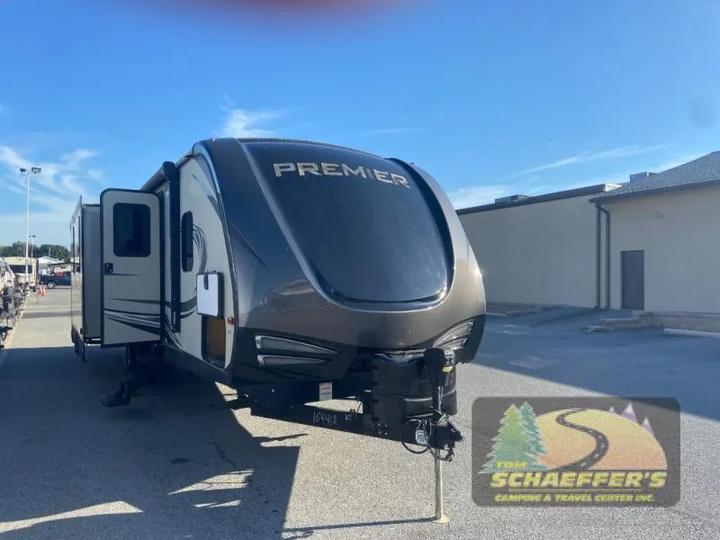 2017 Keystone Premier Ultra Lite 31BKPR - Main photo