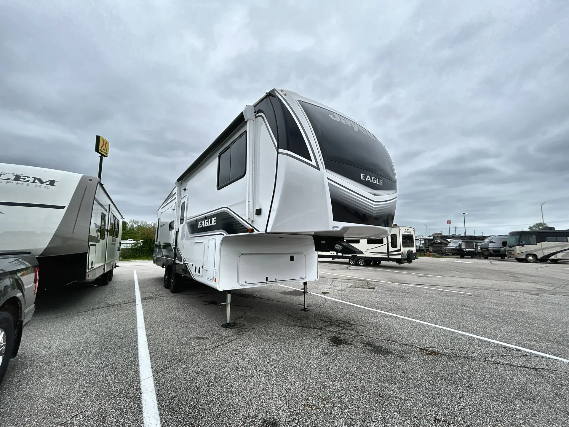 2024 Jayco Eagle 28.5RSTS - Photo 2