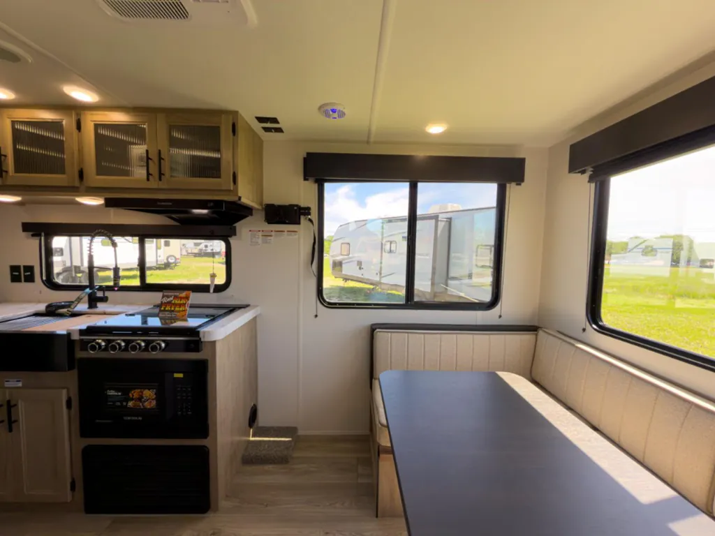 2027 Forest River Cherokee Grey Wolf 20RDSE, Photos photo 25