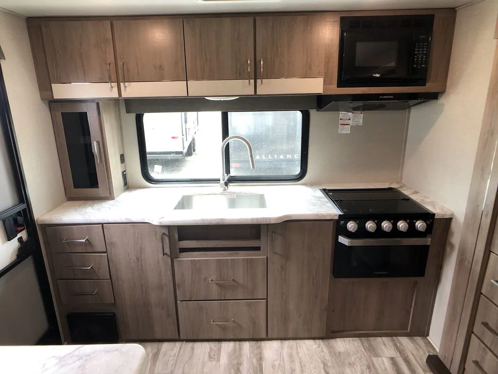 2022 Grand Design Imagine XLS 23LDE - Photo 4