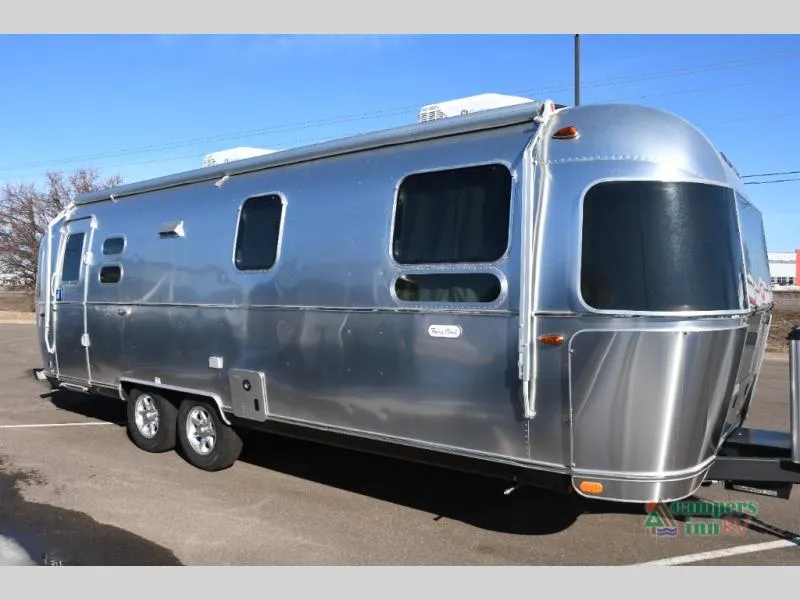 2026 Airstream Flying Cloud 27FB - Photo 3
