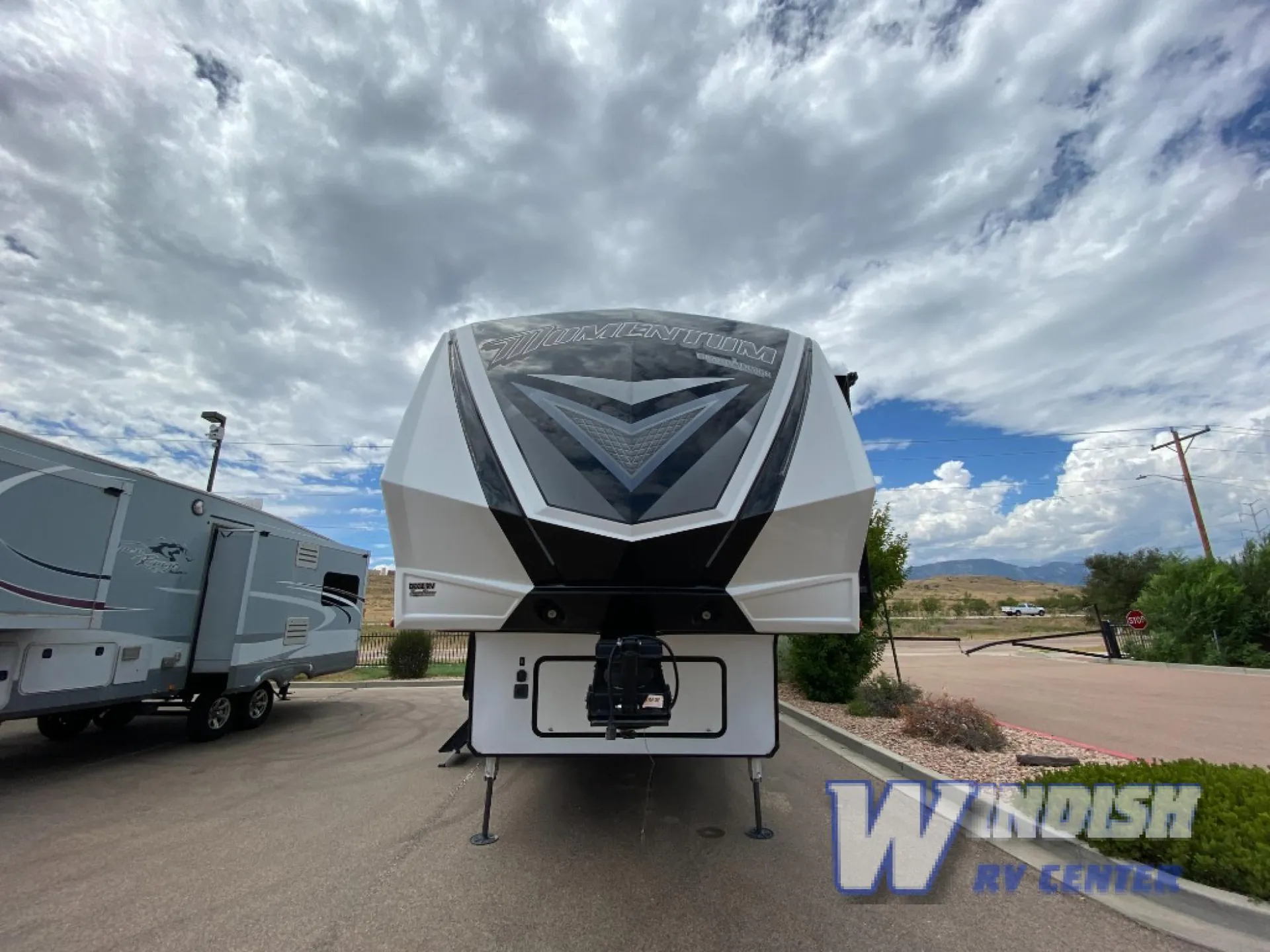 2018 Grand Design Momentum 351M - Photo 2