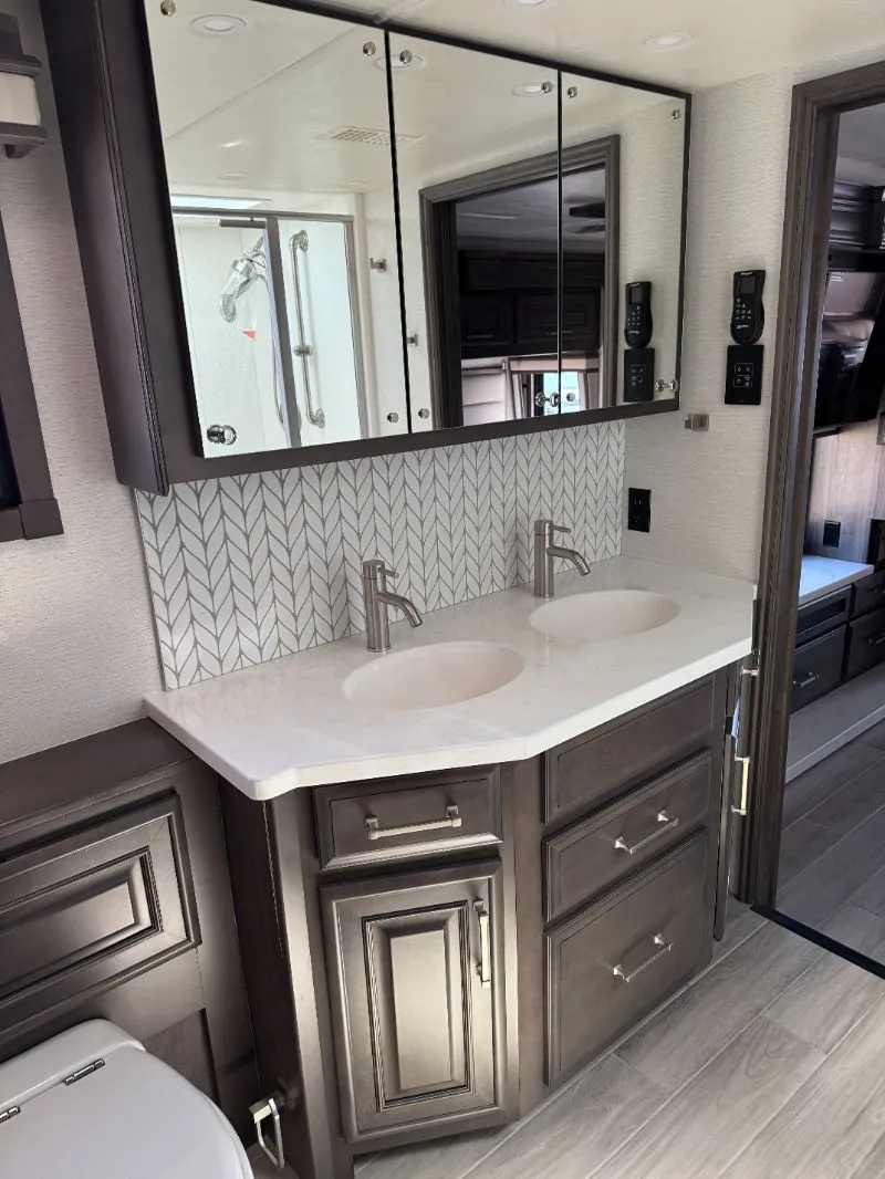2026 Entegra Coach Aspire 44V, Photos photo 21