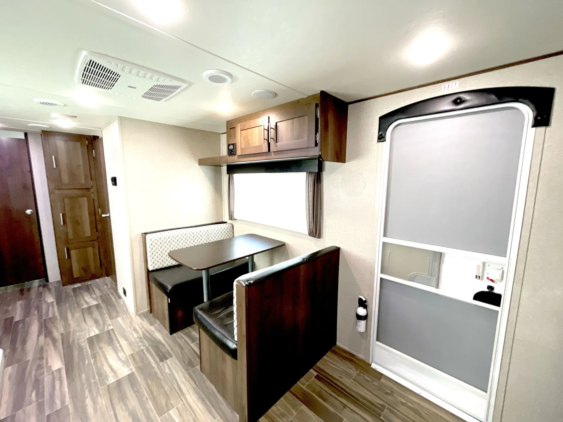 2019 Shasta Shasta 25RK — living area main