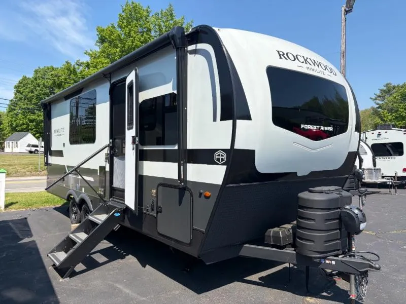2026 Forest River Rockwood Mini Lite 2522FB - Photo 4