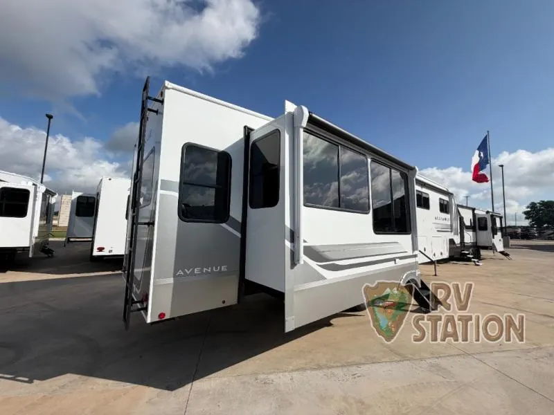 2027 Alliance RV Avenue 39MBR - Photo 3