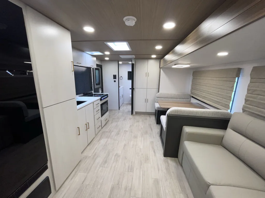 2026 Forest River Vibe Extreme Lite 2600RB, Photos photo 3