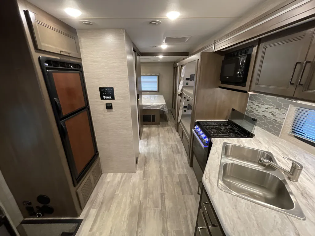 2022 Thor Motor Coach Freedom Traveler A32, Photos photo 36