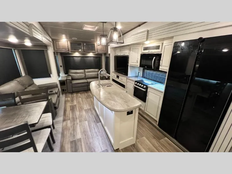 2023 Keystone Cougar 316RLS - Photo 4