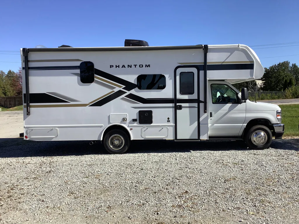 2027 Nexus Phantom Sport 24PS, Photos photo 6