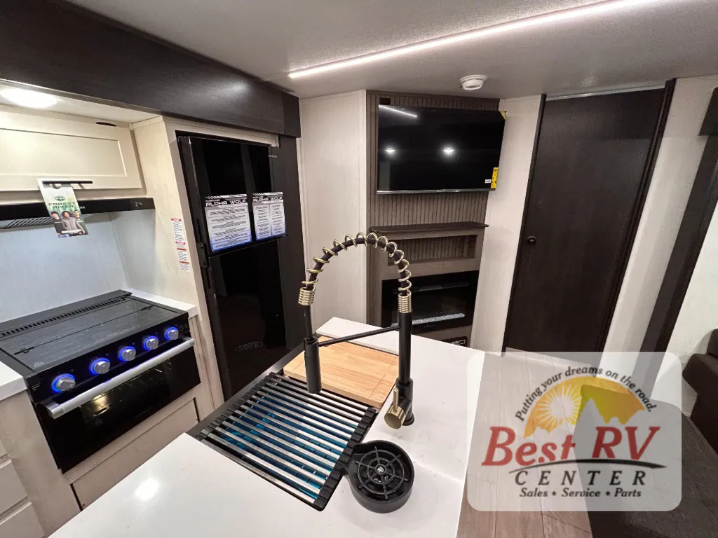 2026 Forest River Cherokee Alpha Wolf 33BH, Photos photo 39