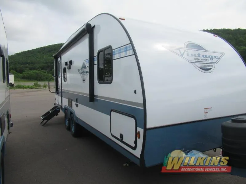 2026 Gulf Stream RV Vintage Cruiser 23TWS - Photo 2