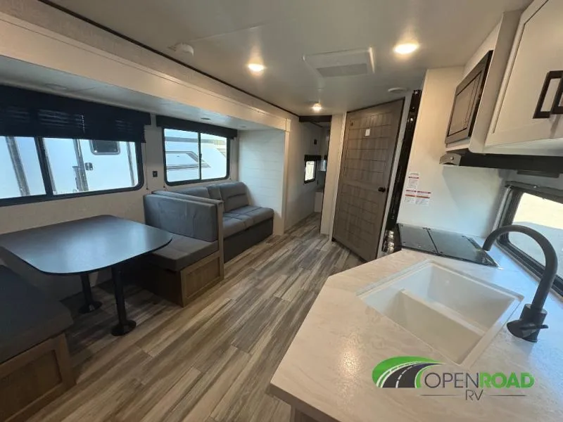 2025 Jayco Jay Flight SLX 263BHS - Photo 4