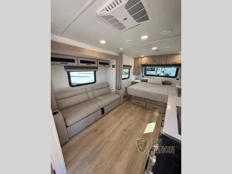2026 Forest River Rockwood Mini Lite 2109S - Photo 4