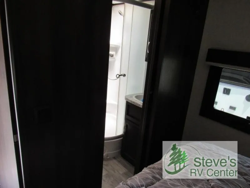 2019 Jayco Jay Feather 24RL - Photo 3