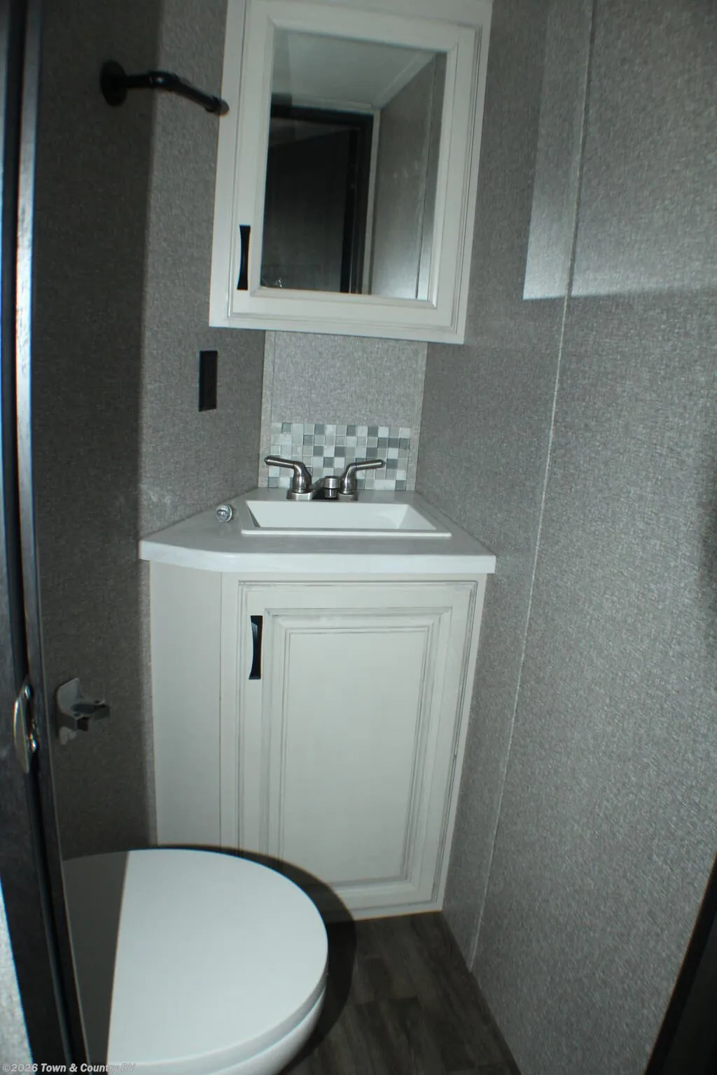 2023 Jayco Seismic Luxury Series 4113, Photos photo 25