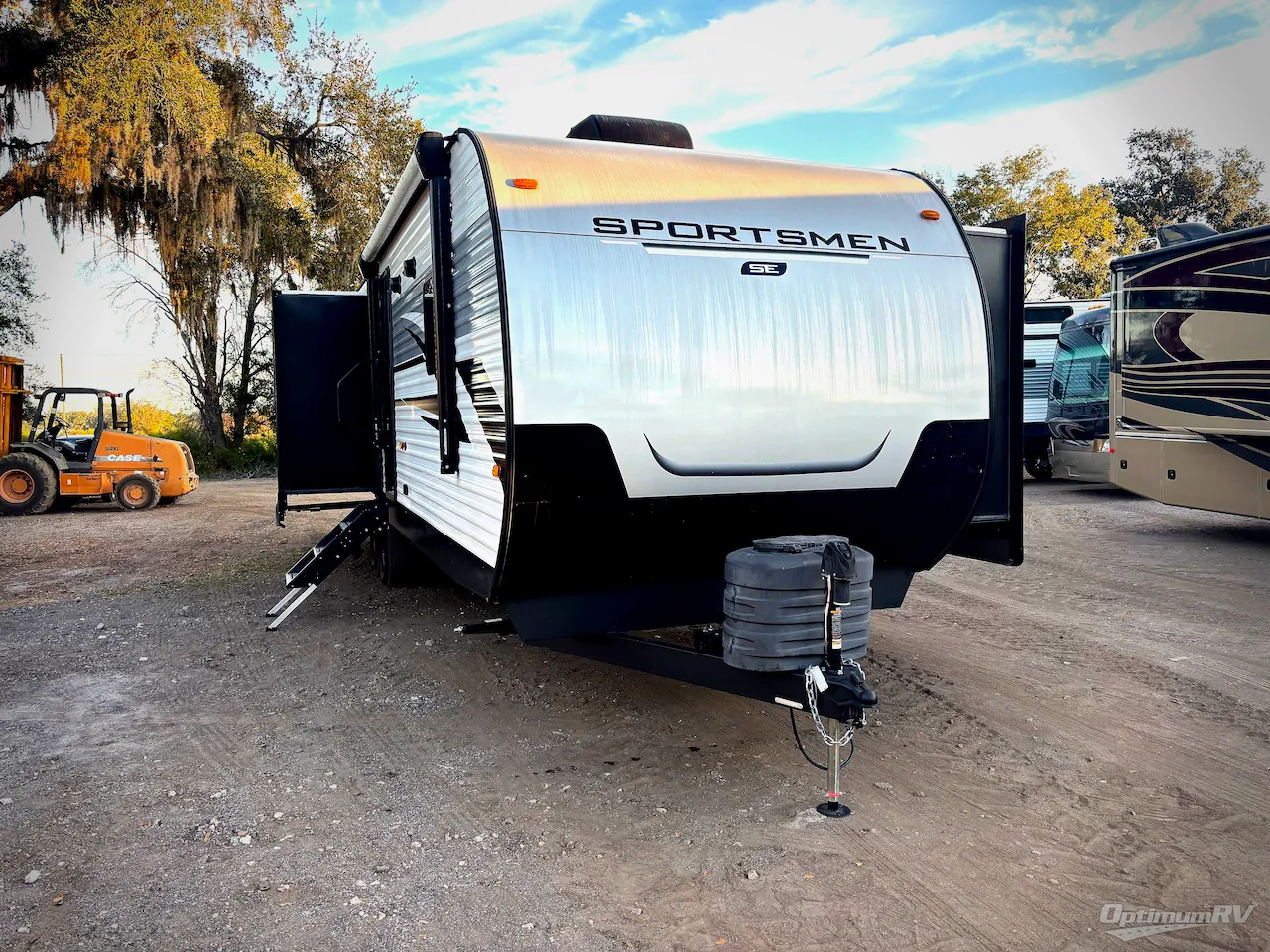 2025 K-Z Sportsmen SE 303QBSE dealer photo 1 from Optimum RV