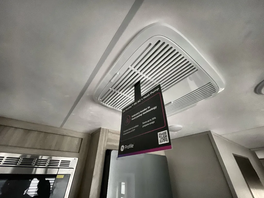 2026 Forest River Aurora 34BHTS 2 QUEEN BEDS, Photos photo 31