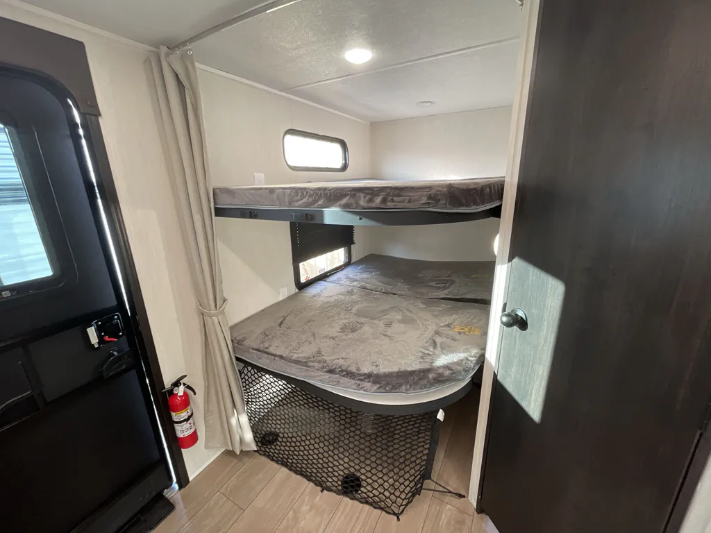 2026 Forest River Alpha Wolf 24TRUNK, Photos photo 17