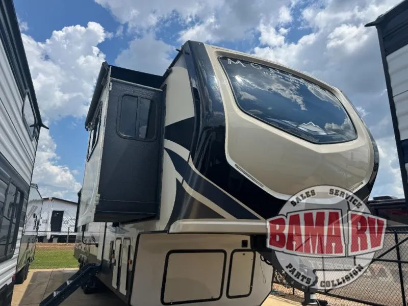 2019 Keystone RV Montana High Country 381TH - Main photo