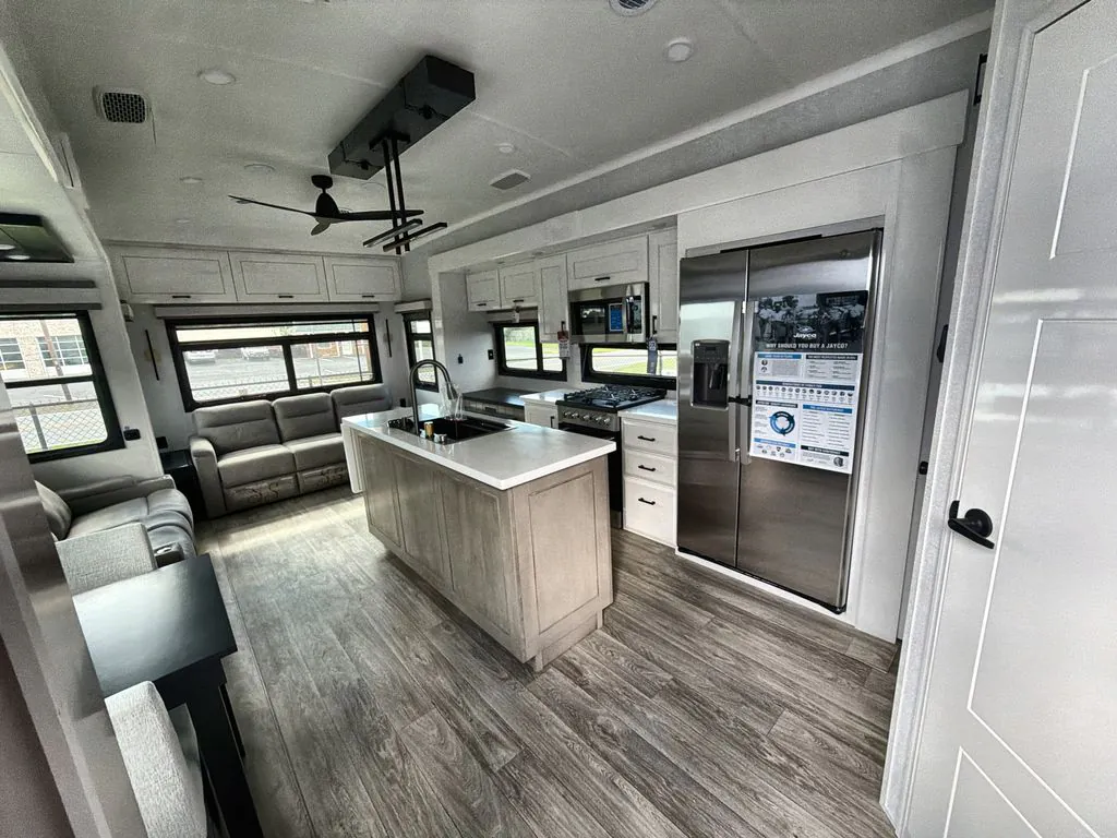2027 Jayco Pinnacle 36FBTS, Photos photo 21