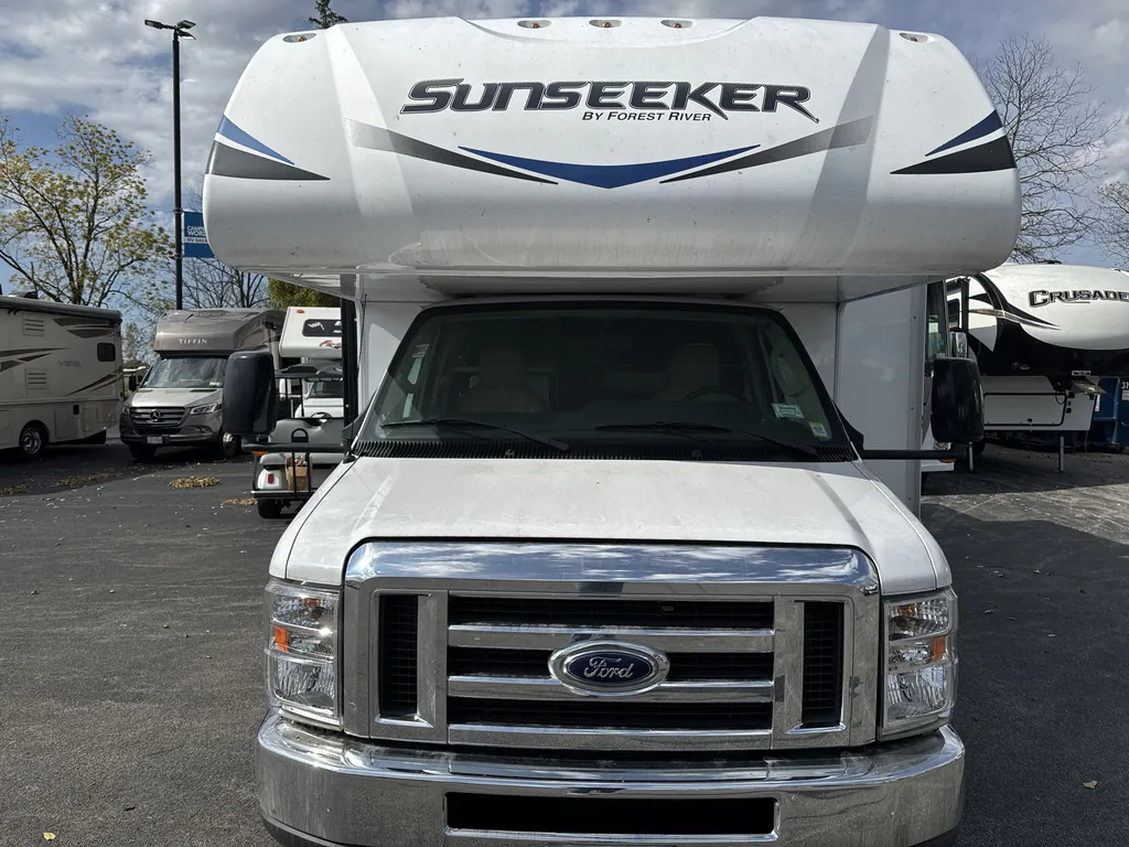 2018 Forest River Sunseeker 2420MS, Photos photo 4