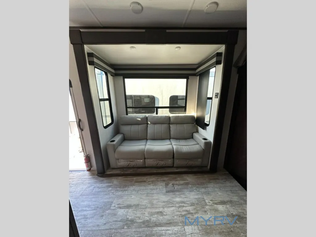 2021 Forest River XLR Nitro 351, Photos photo 11