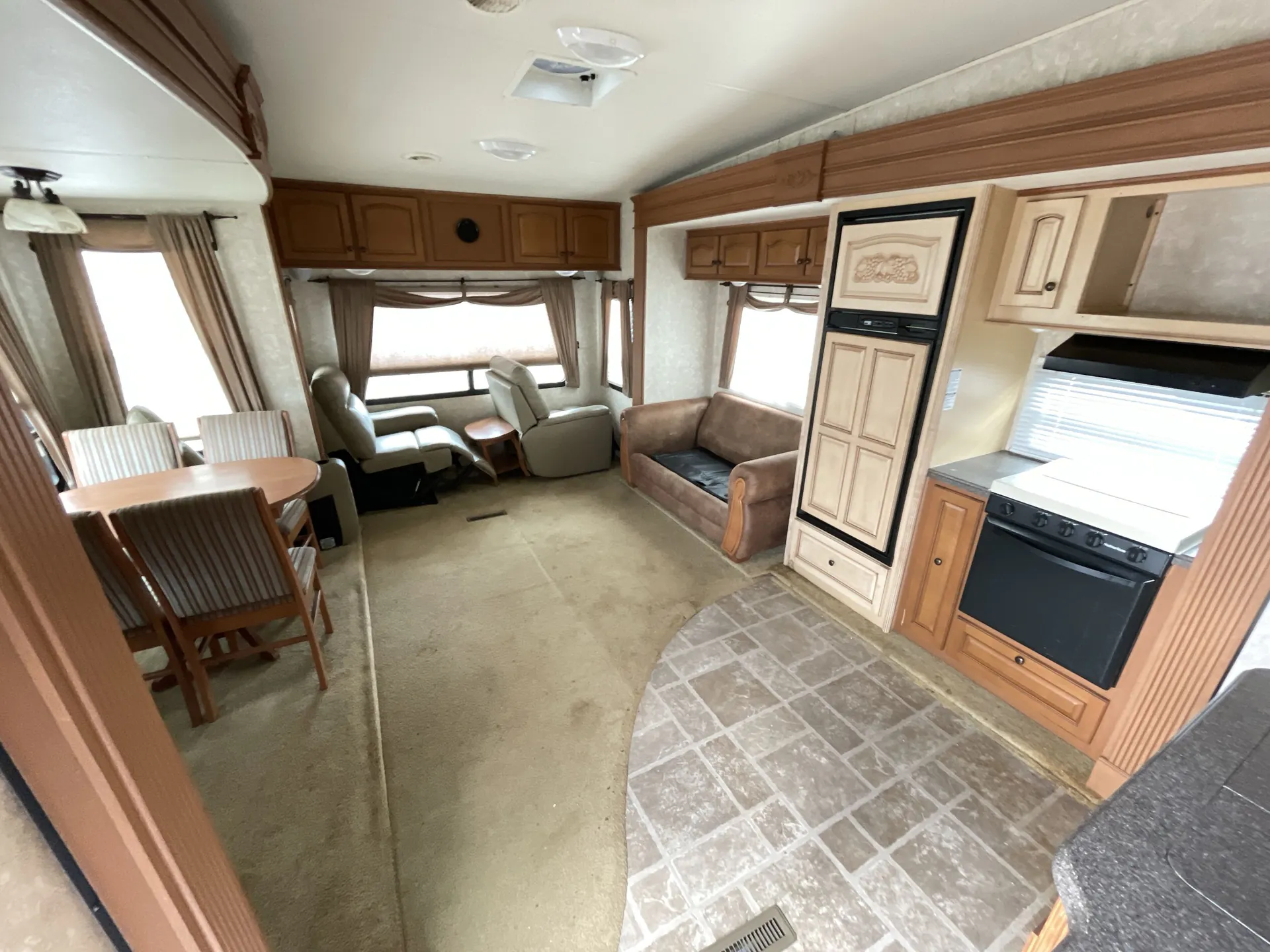 2009 Highland Ridge Open Range Journeyer 337RLS — living area main