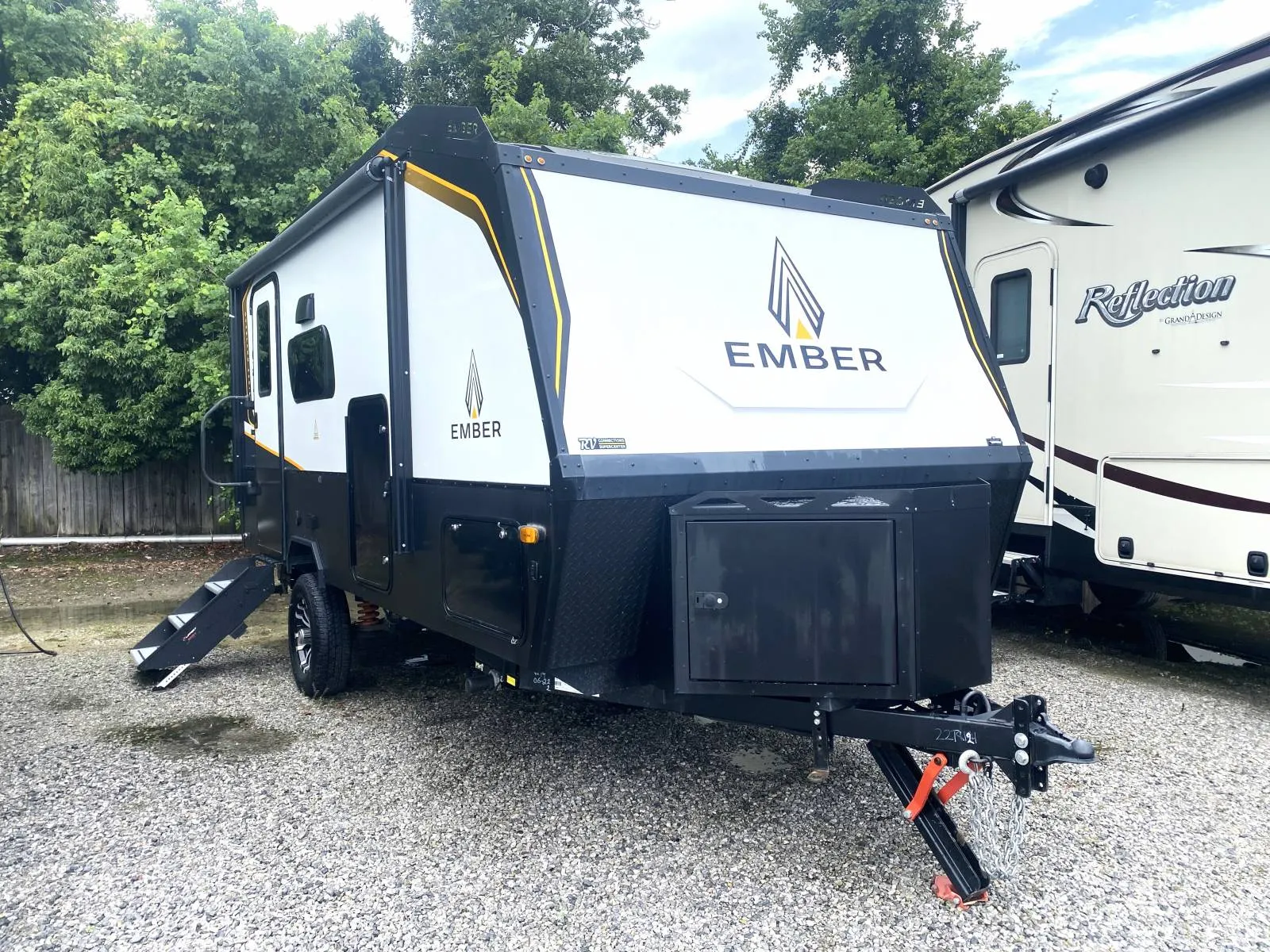 2023 Ember RV Overland 171FB - Photo 2