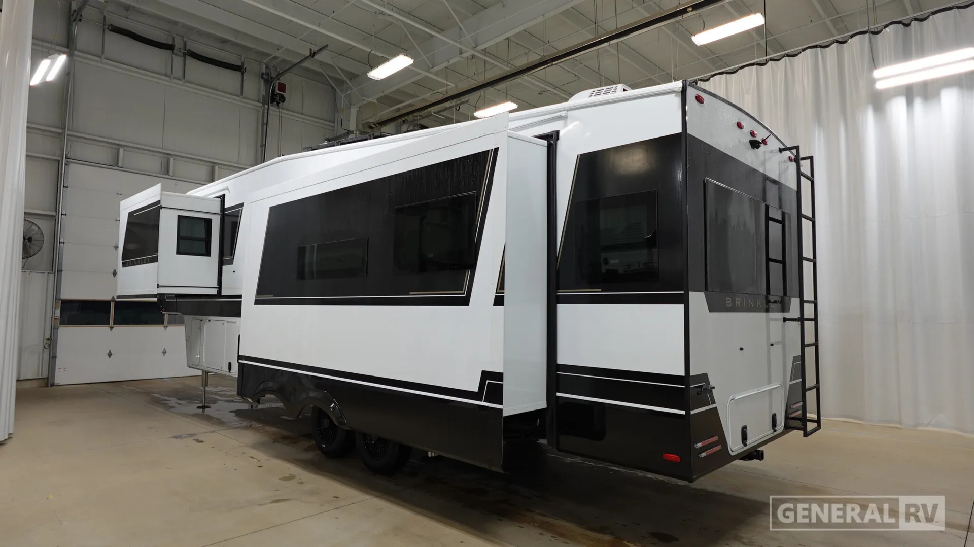 2026 Brinkley Model Z 3100 - Photo 4