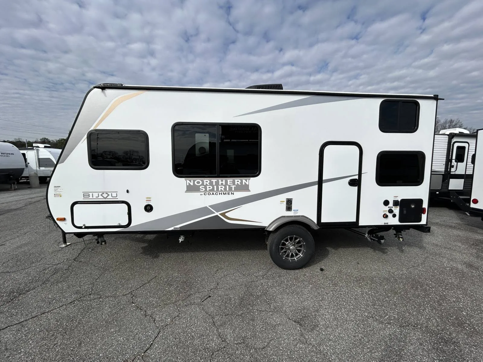 2026 Forest River COACHMEN SPIRIT 17BHB - Photo 4