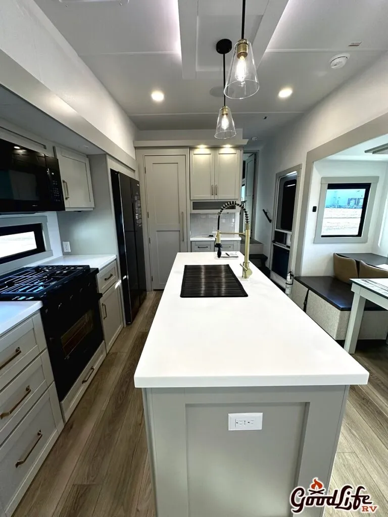 2026 Brinkley Model Z 3515, Photos photo 30