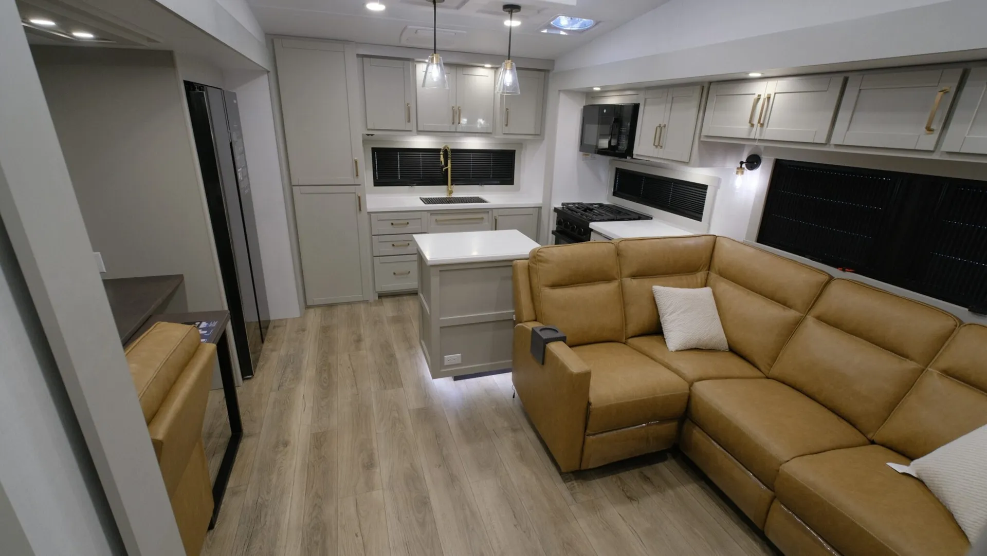 2026 Brinkley Model Z 2700 - Photo 3