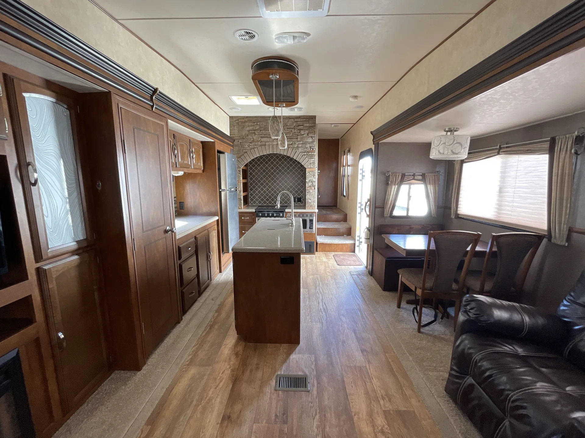 2015 Forest River Salem Hemisphere Lite 337BAR — living area main