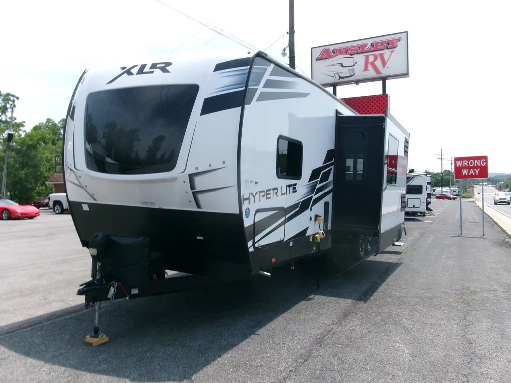 2023 Forest River XLR Hyperlite 3412, Photos photo 4