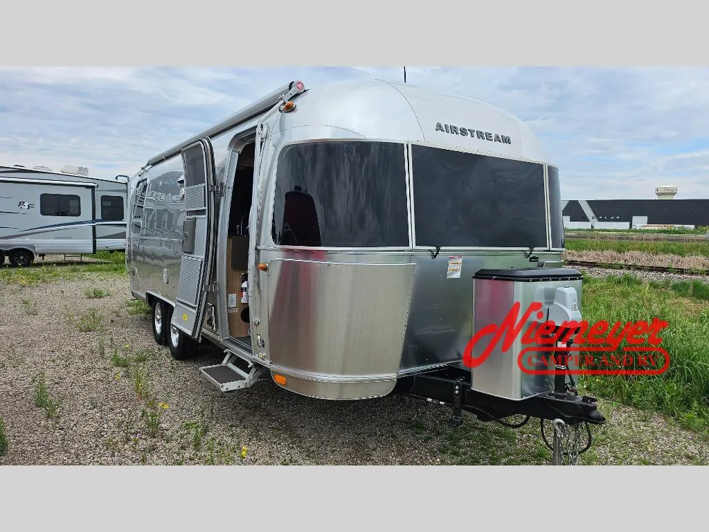 2019 Airstream Flying Cloud 25 - Photo 3