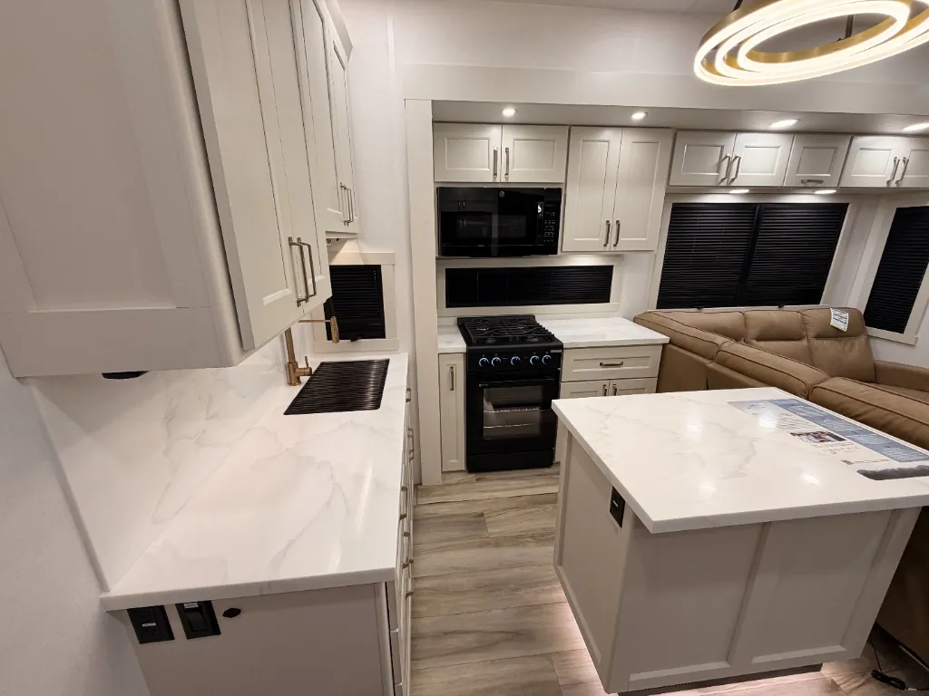 2027 Brinkley Model G 3970, Photos photo 21