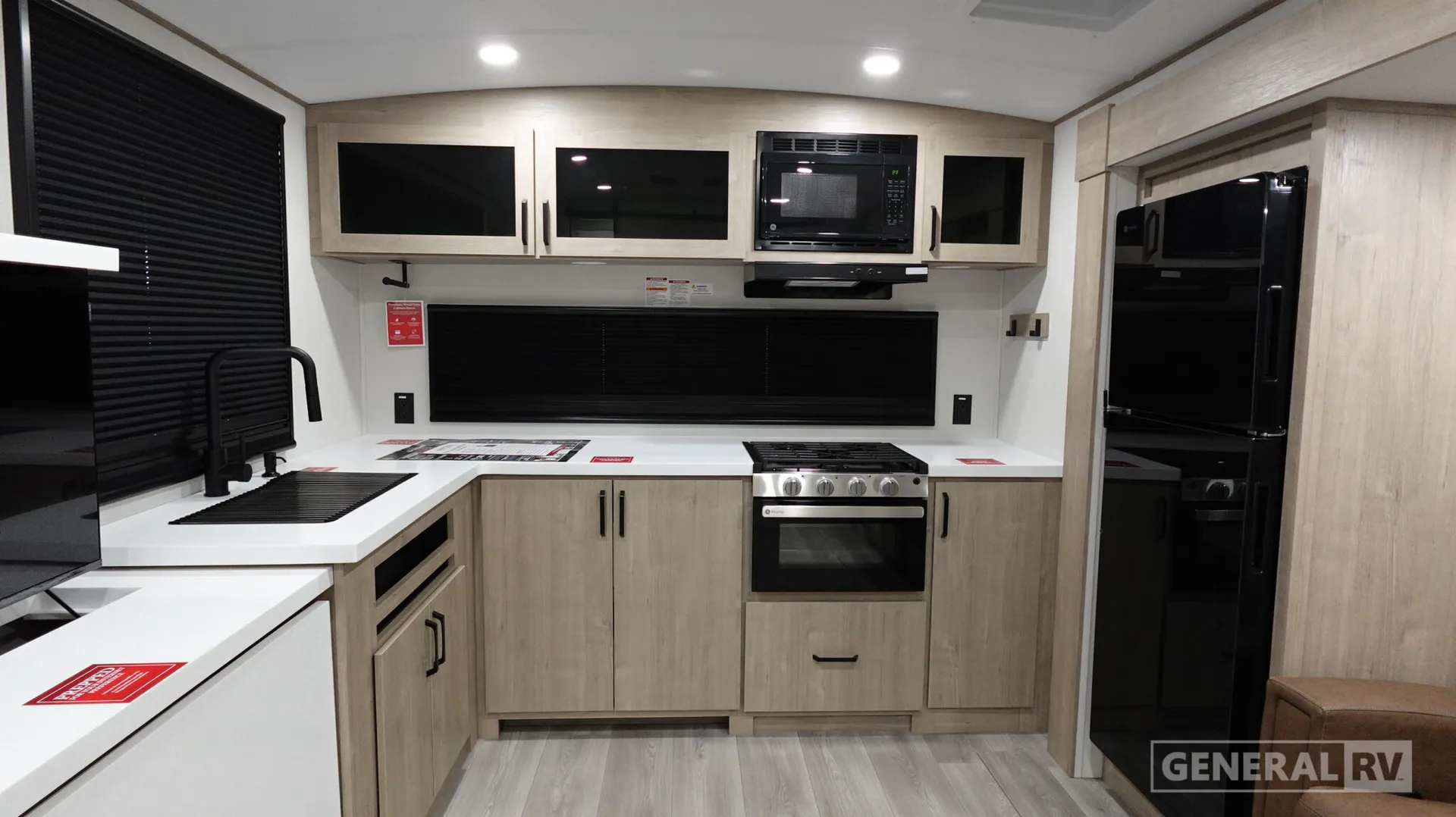 2026 Grand Design Imagine 2700BS - Photo 3