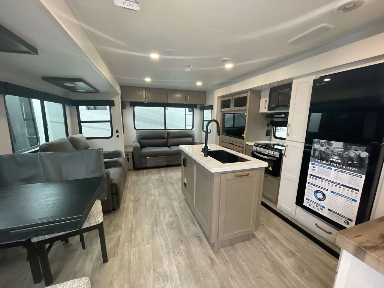 2027 Jayco Eagle 294CKBS - Photo 2