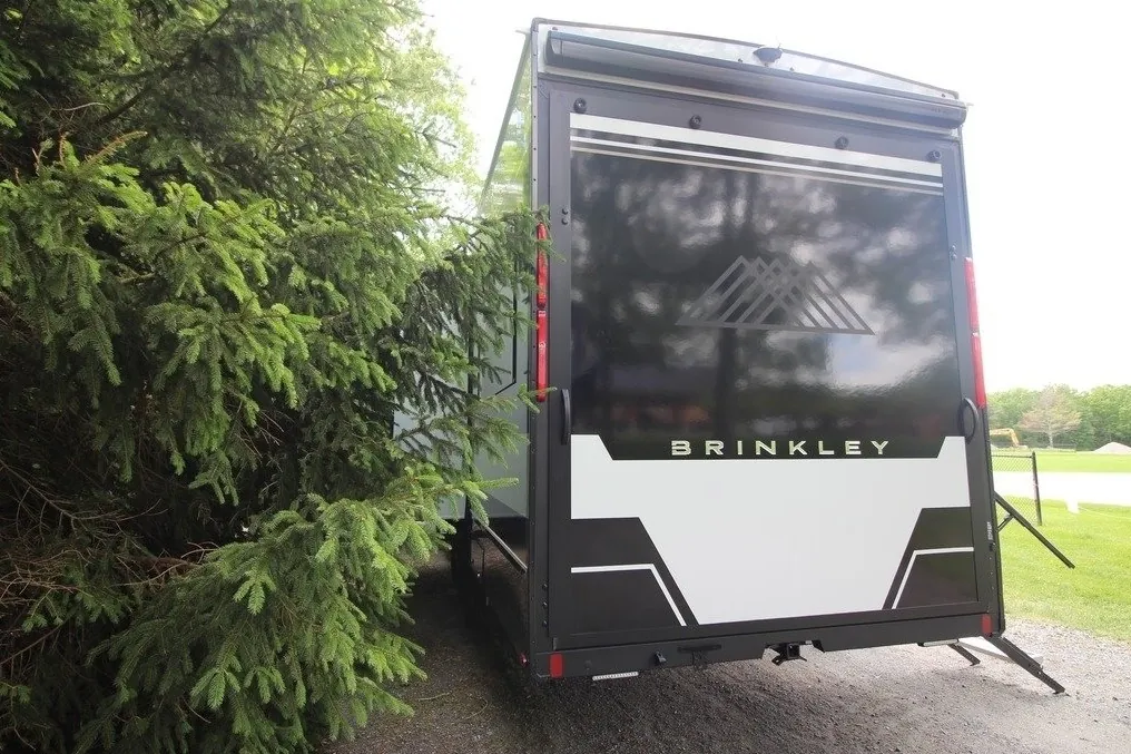 2025 Brinkley Model G 3250, Photos photo 5
