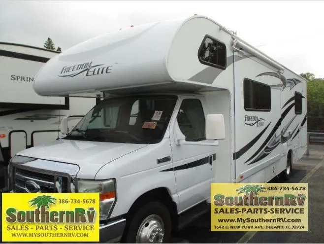 2011 Thor Motor Coach Freedom Elite 28U - Photo 2