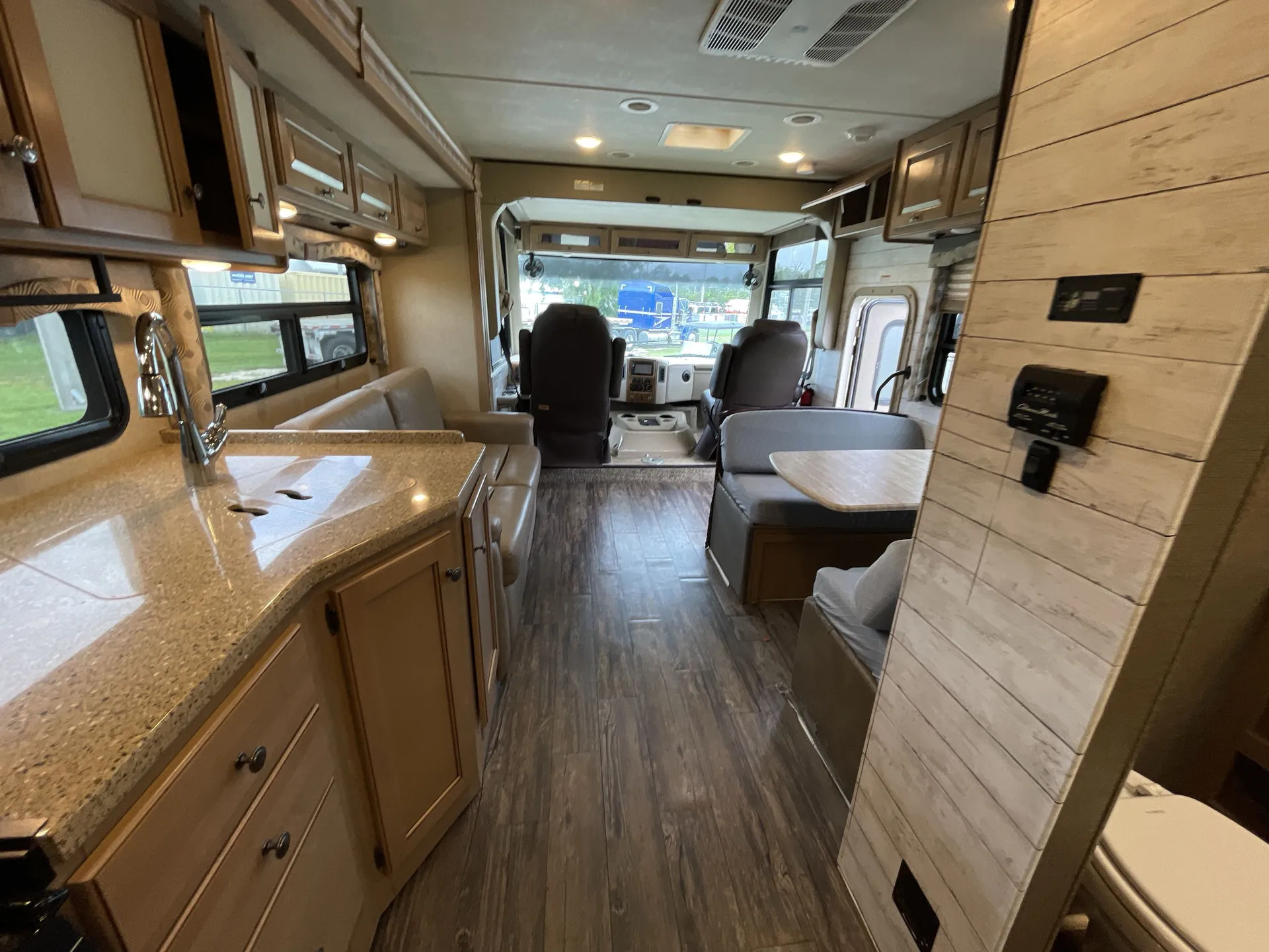 2017 Thor Motor Coach Windsport 29M — living area main