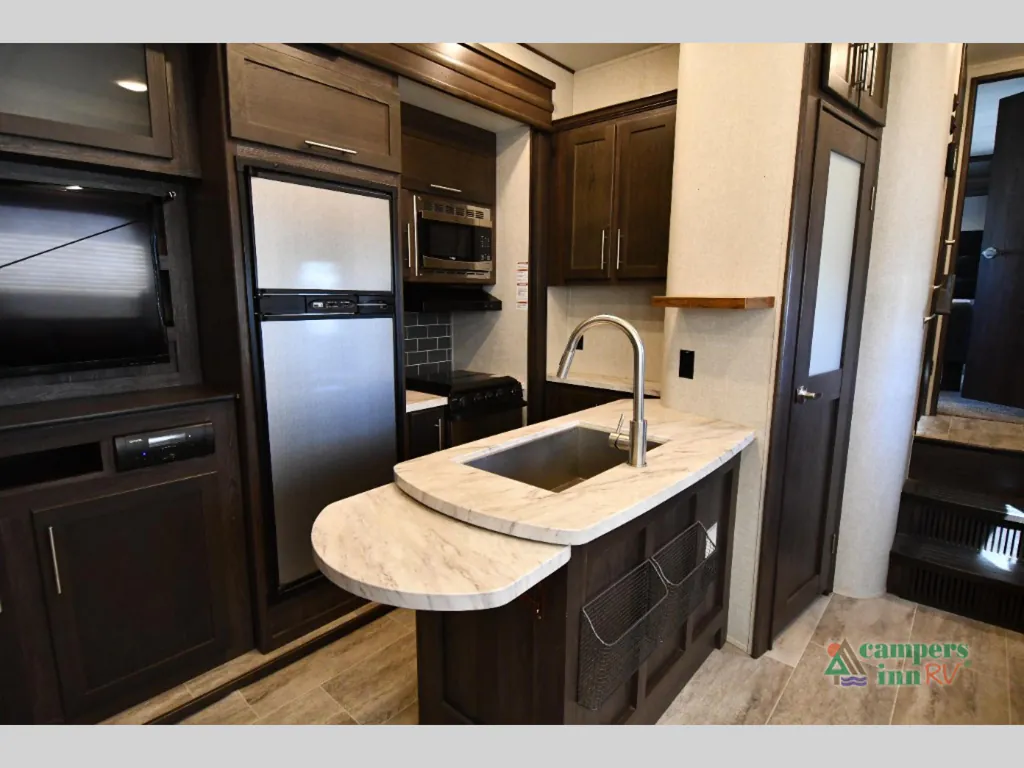 2018 Keystone Raptor 351, Photos photo 31