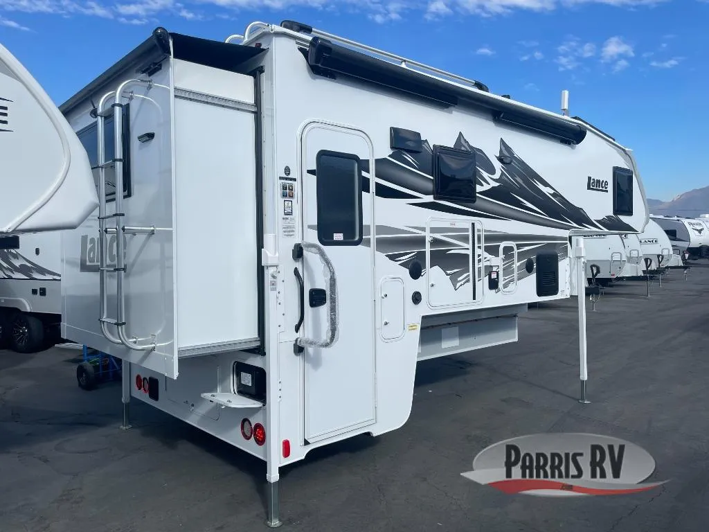 2026 Lance Lance Truck Campers 1172 - Photo 3