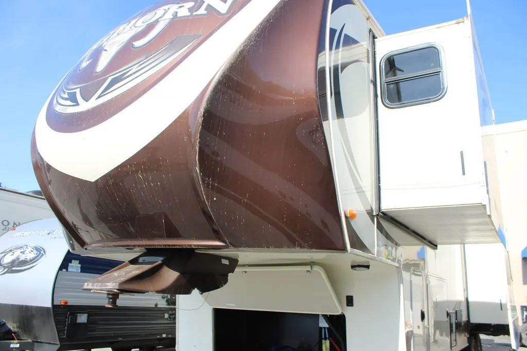 2016 Heartland Bighorn 3010RE - Photo 3