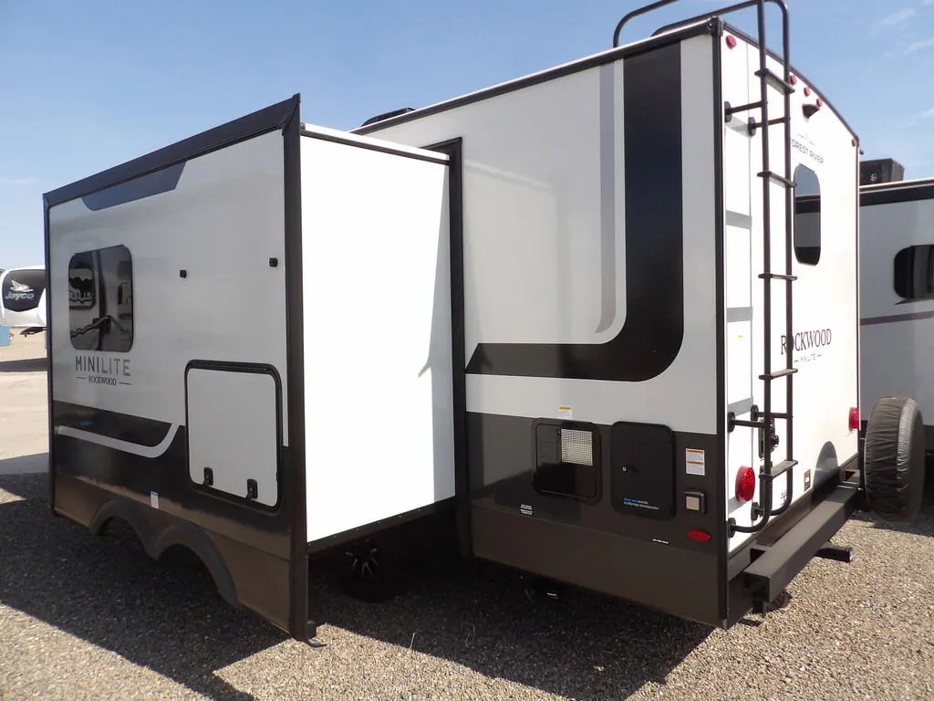 2027 Forest River Rockwood Mini Lite 2525S - Photo 3