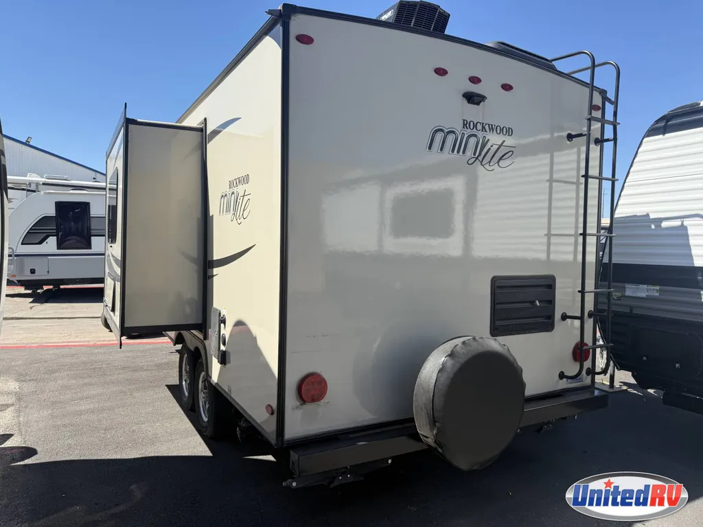 2018 Forest River Rockwood Mini Lite 2109S, Photos photo 4