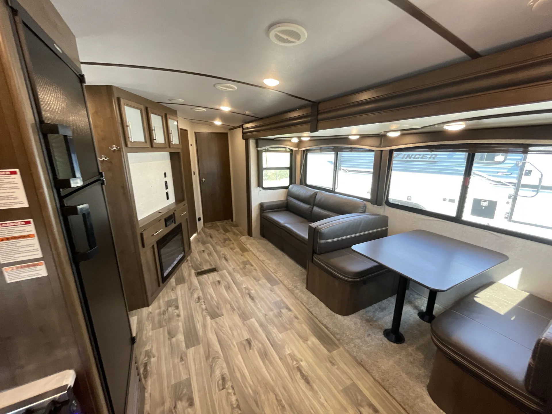 2020 Keystone Cougar Half-Ton 29FKD — living area main