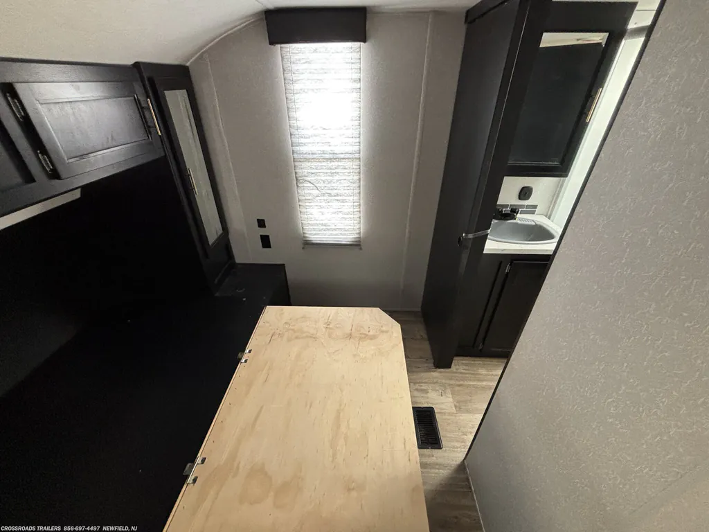2022 Forest River Cherokee 304BH, Photos photo 10
